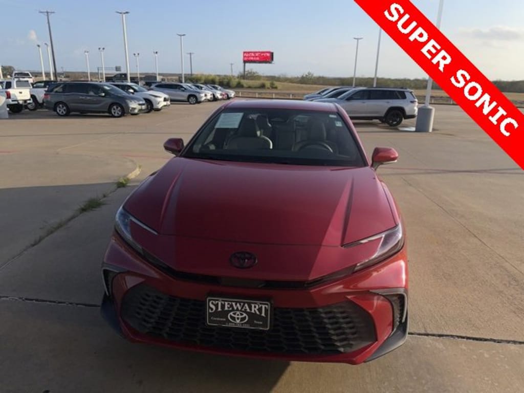 Used 2025 Toyota Camry SE Sedan