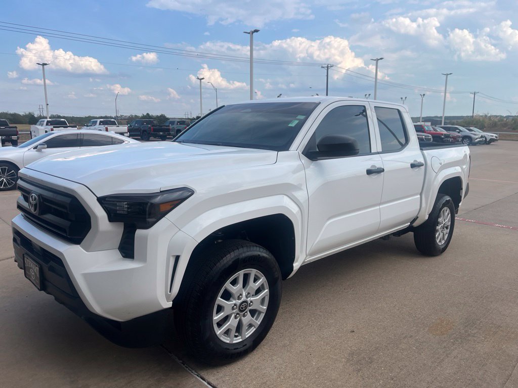 2025 Toyota Tacoma SR