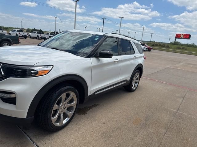 2020 Ford Explorer Platinum 4WD's photo