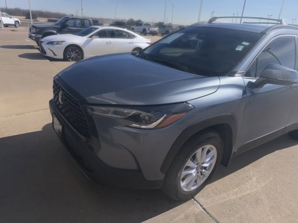 Used 2024 Toyota Corolla Cross LE SUV