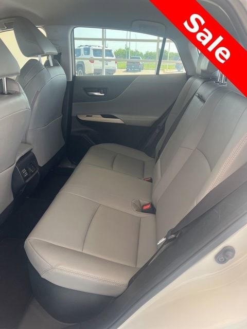 2023 Toyota Venza XLE - Photo 7