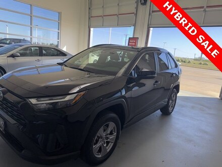 2025 Toyota RAV4 Hybrid XLE SUV