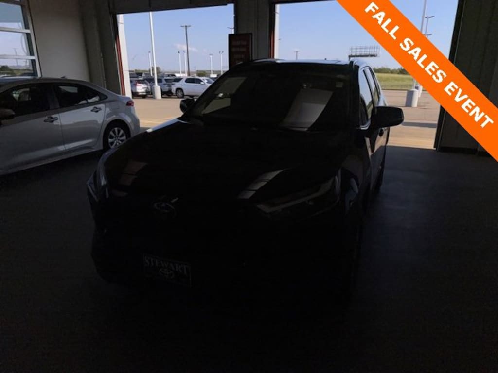 Used 2022 Toyota RAV4 XLE SUV