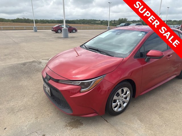 Used 2021 Toyota Corolla LE with VIN 5YFEPMAE1MP266819 for sale in Corsicana, TX