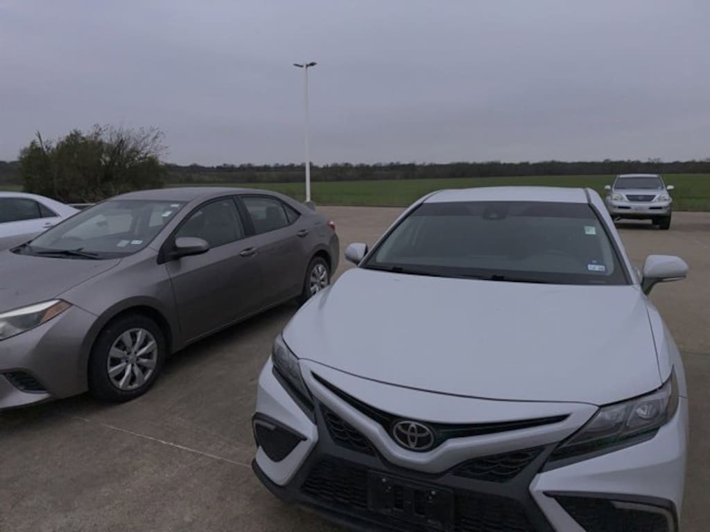 Used 2024 Toyota Camry SE Sedan