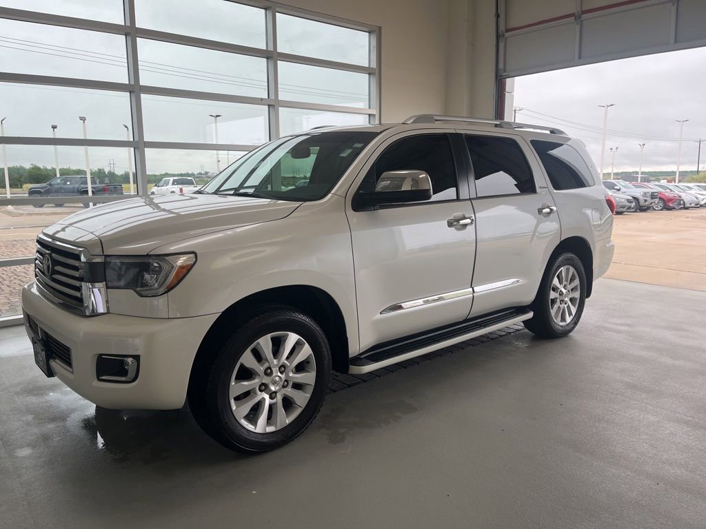 2019 Toyota Sequoia 5.7 Auto Platinum's photo
