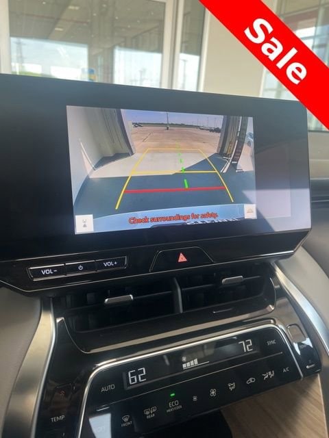 2023 Toyota Venza XLE - Photo 15