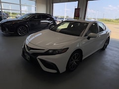 Used 2023 Toyota Camry SE Sedan near Waxahachie, TX