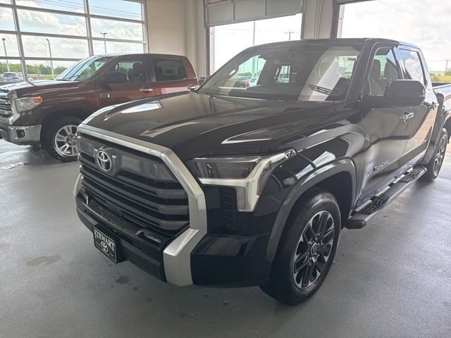 2022 Toyota Tundra Limited photo 3