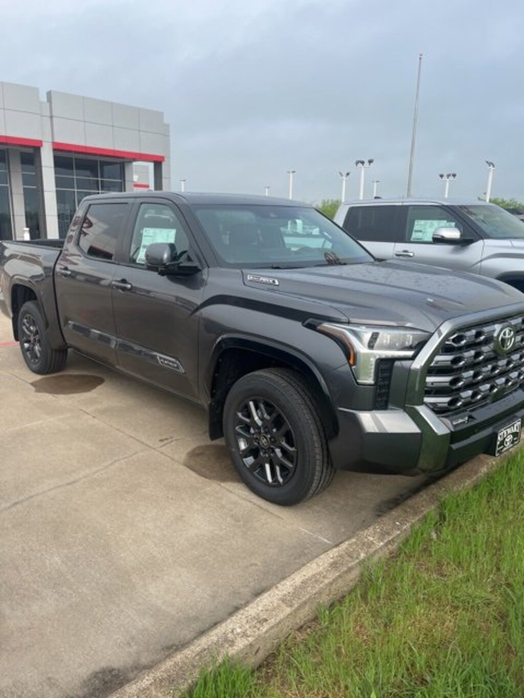 New 2025 Toyota Tundra i-FORCE MAX Platinum i-FORCE MAX Truck CrewMax