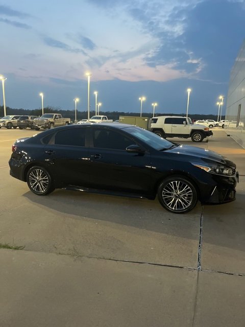 2022 Kia Forte GT-Line photo 3