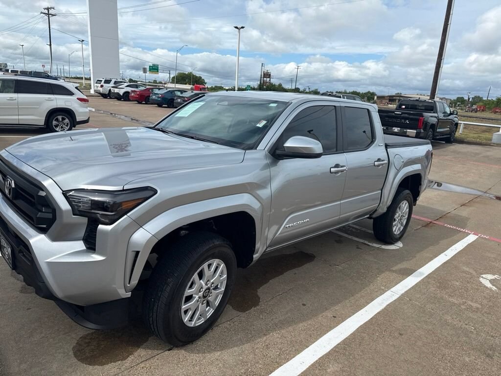 Used 2026 Toyota Tacoma SR5 Truck Double Cab