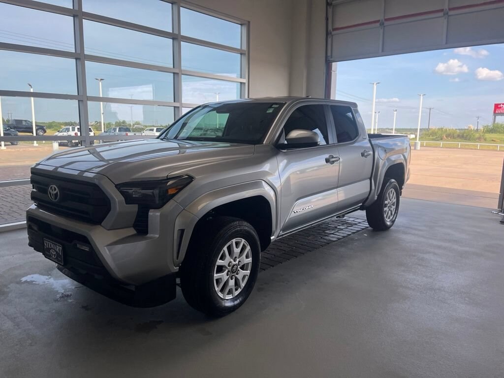 Used 2025 Toyota Tacoma SR5 Truck Double Cab