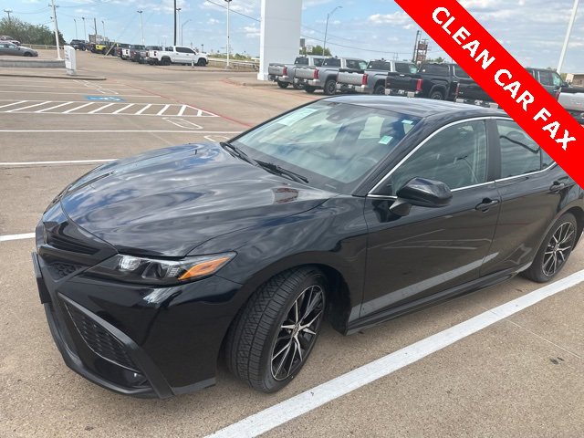 Used 2021 Toyota Camry SE with VIN 4T1G11AK8MU479912 for sale in Corsicana, TX