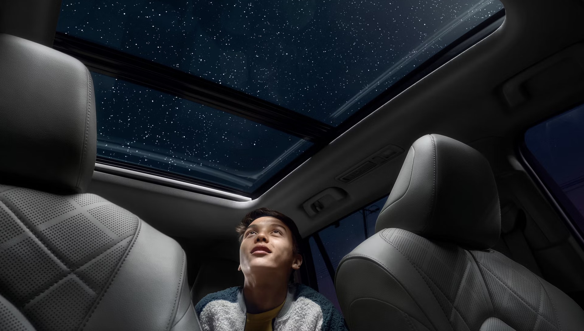 New%202025%20Toyota%20Highlander%20Interior%20Moonroof.png New 2025 Toyota Highlander Interior Features Near Me in Corsicana, TX