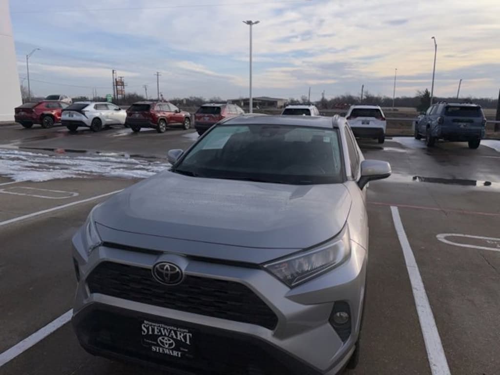 Used 2021 Toyota RAV4 XLE SUV