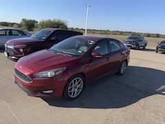 Used 2015 Ford Focus SE Sedan near Waxahachie, TX