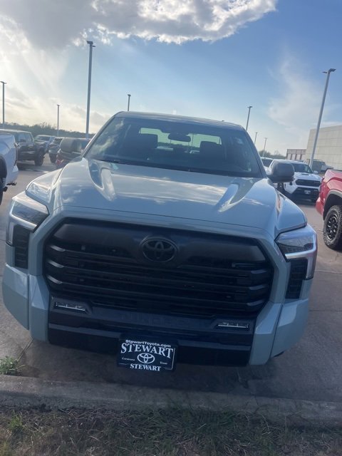 2026 Toyota Tundra SR5 photo 2