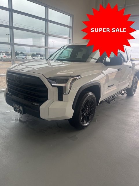 Used 2022 Toyota Tundra SR5 with VIN 5TFLA5DB0NX013624 for sale in Corsicana, TX