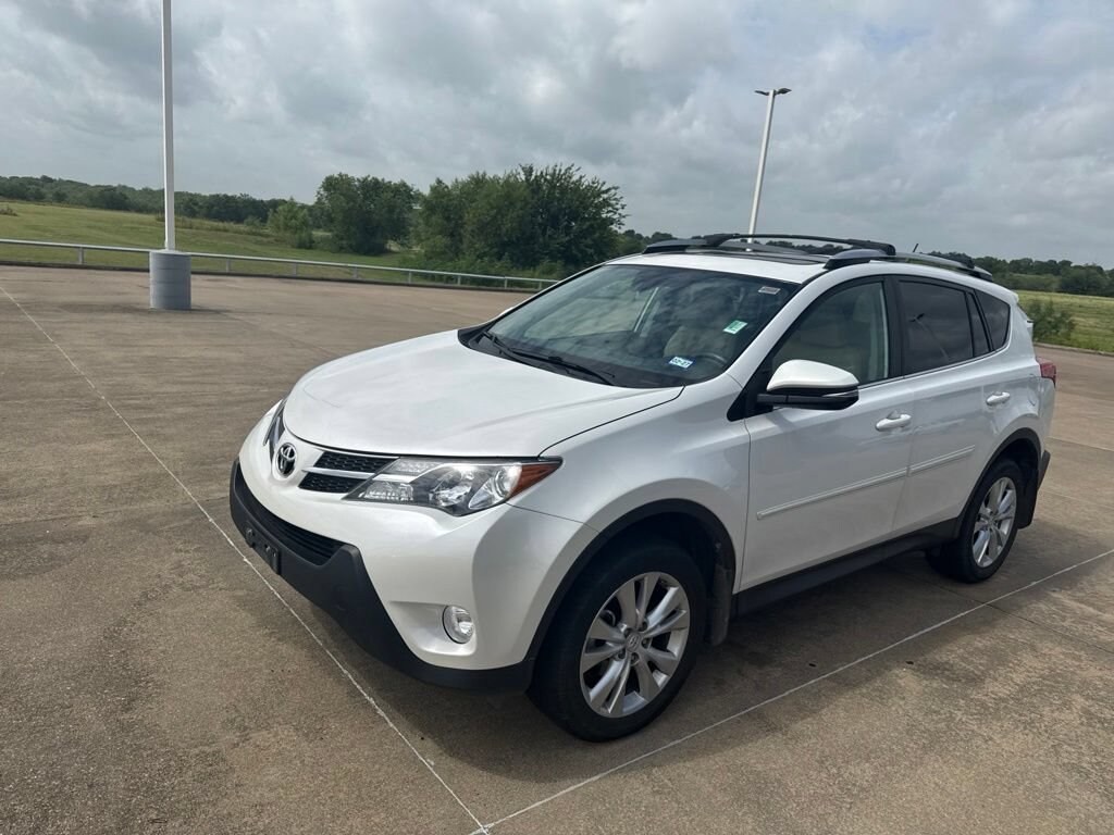 Used 2017 Toyota Highlander Limited V6 SUV