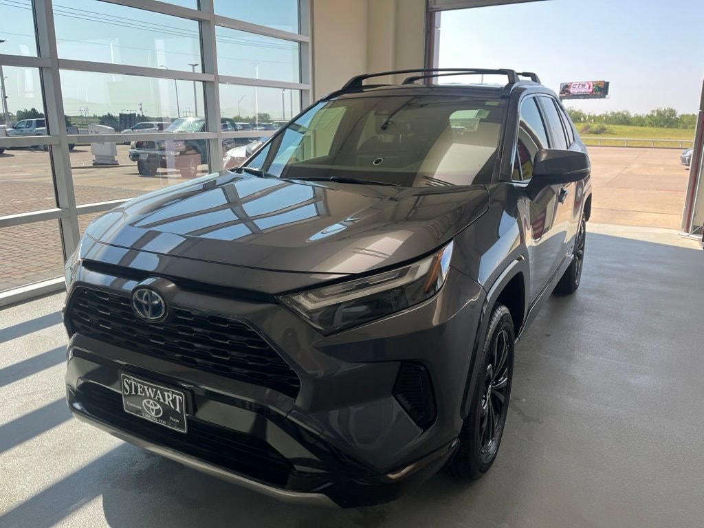 Used 2022 Toyota RAV4 Hybrid SE SUV