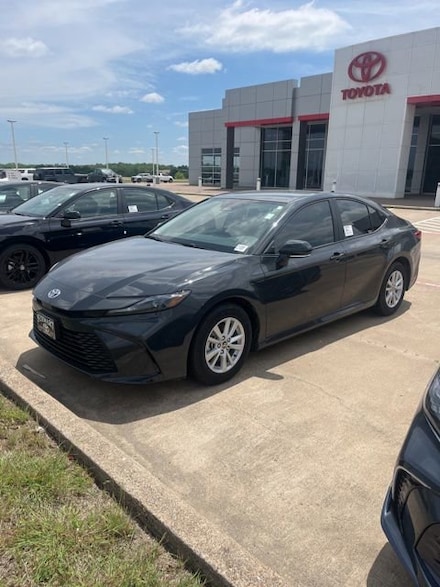 2026 Toyota Camry LE Sedan