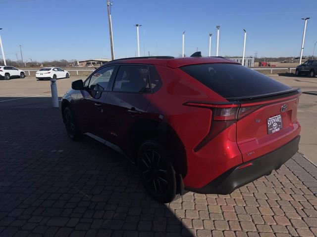 2026 Toyota bZ XLE - Photo 7