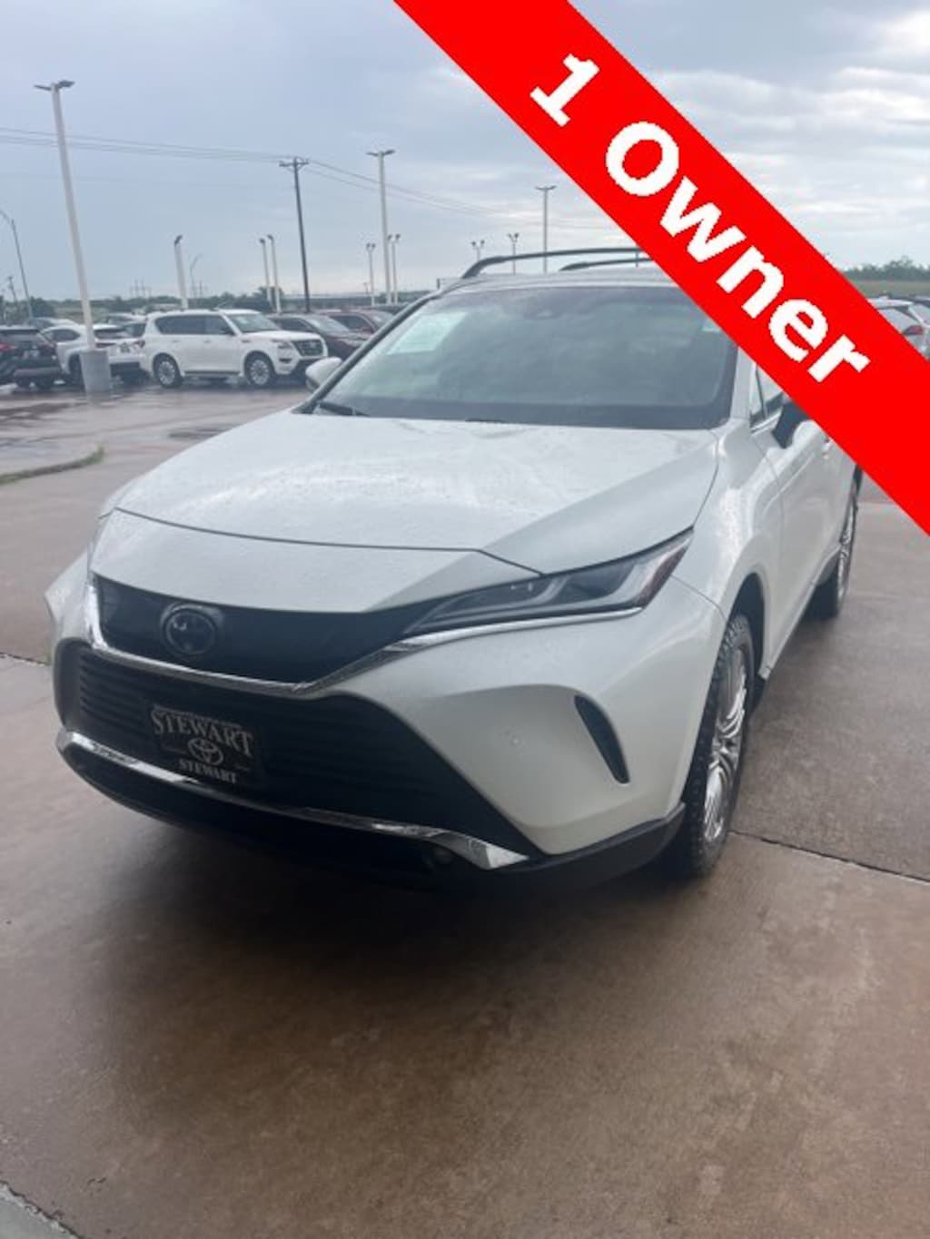 Used 2022 Toyota Venza LE SUV