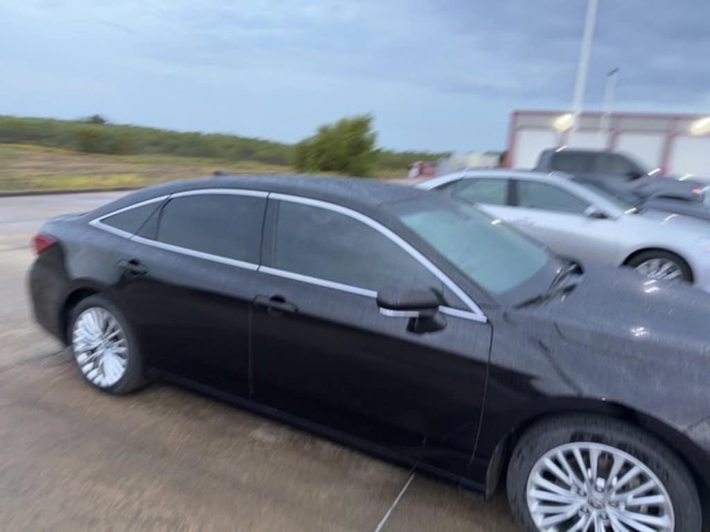 Used 2021 Toyota Avalon Limited Sedan