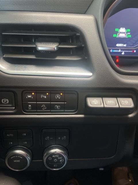 2024 GMC Yukon AT4 - Photo 22