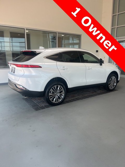 2023 Toyota Venza XLE photo 4