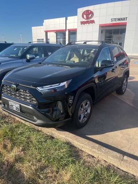 2025 Toyota RAV4 XLE SUV