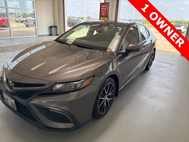 Used 2023 Toyota Camry SE with VIN 4T1T11AK2PU800832 for sale in Corsicana, TX