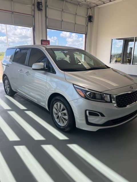 2019 Kia Sedona L photo 3