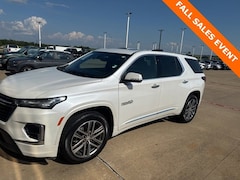 Used 2023 Chevrolet Traverse High Country SUV near Waxahachie, TX
