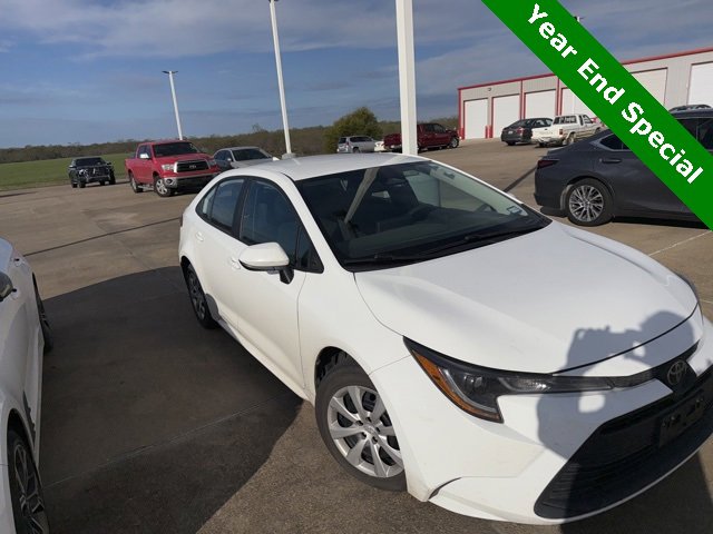 2024 Toyota Corolla LE photo 2