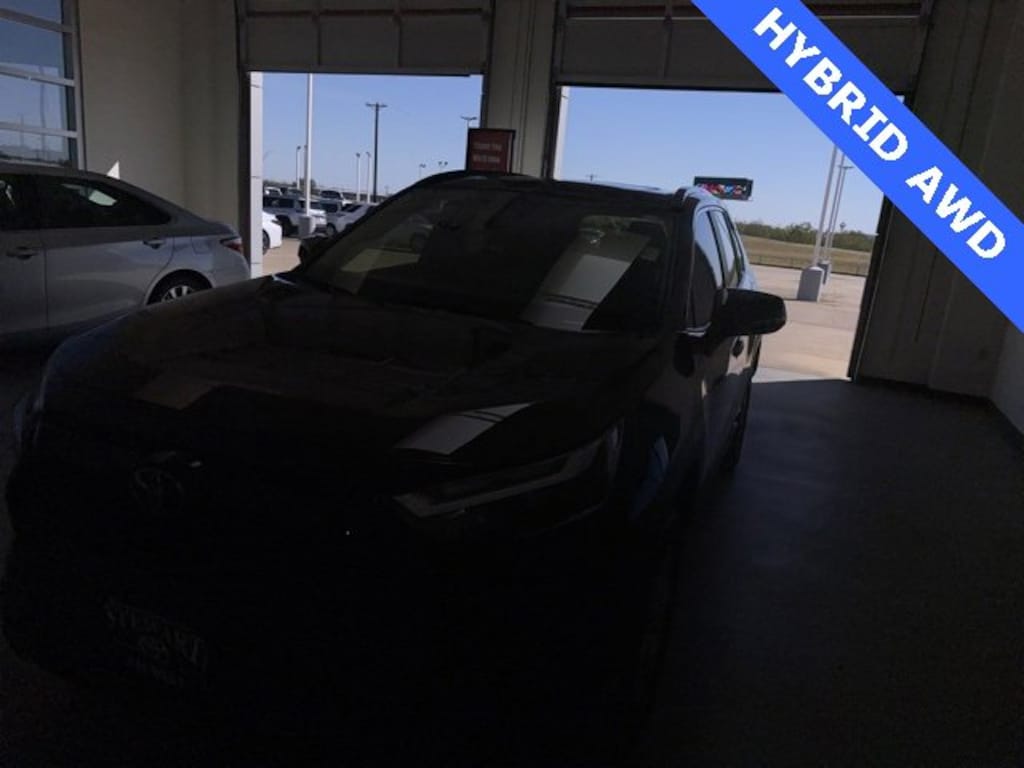 Used 2025 Toyota RAV4 Hybrid XLE SUV