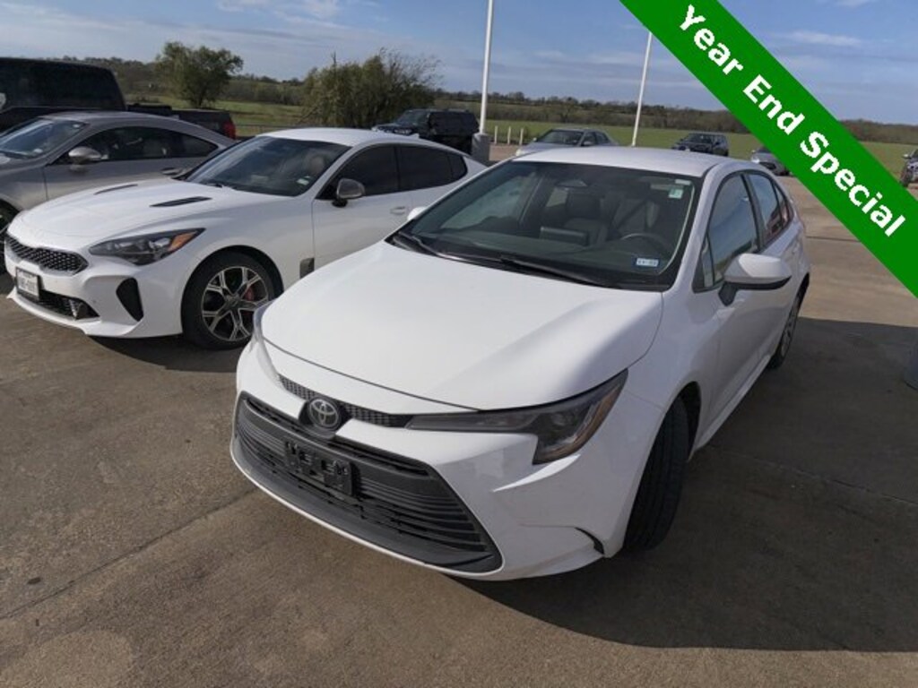 Used 2024 Toyota Corolla LE Sedan