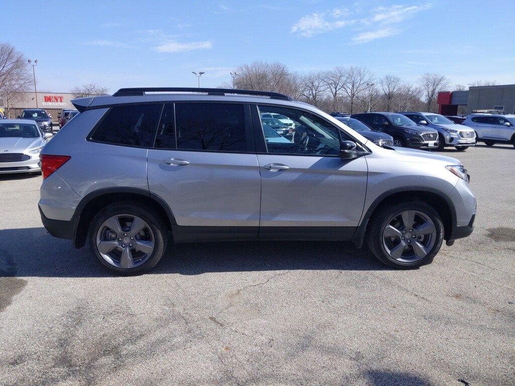Used 2019 Honda Passport Touring AWD SUV