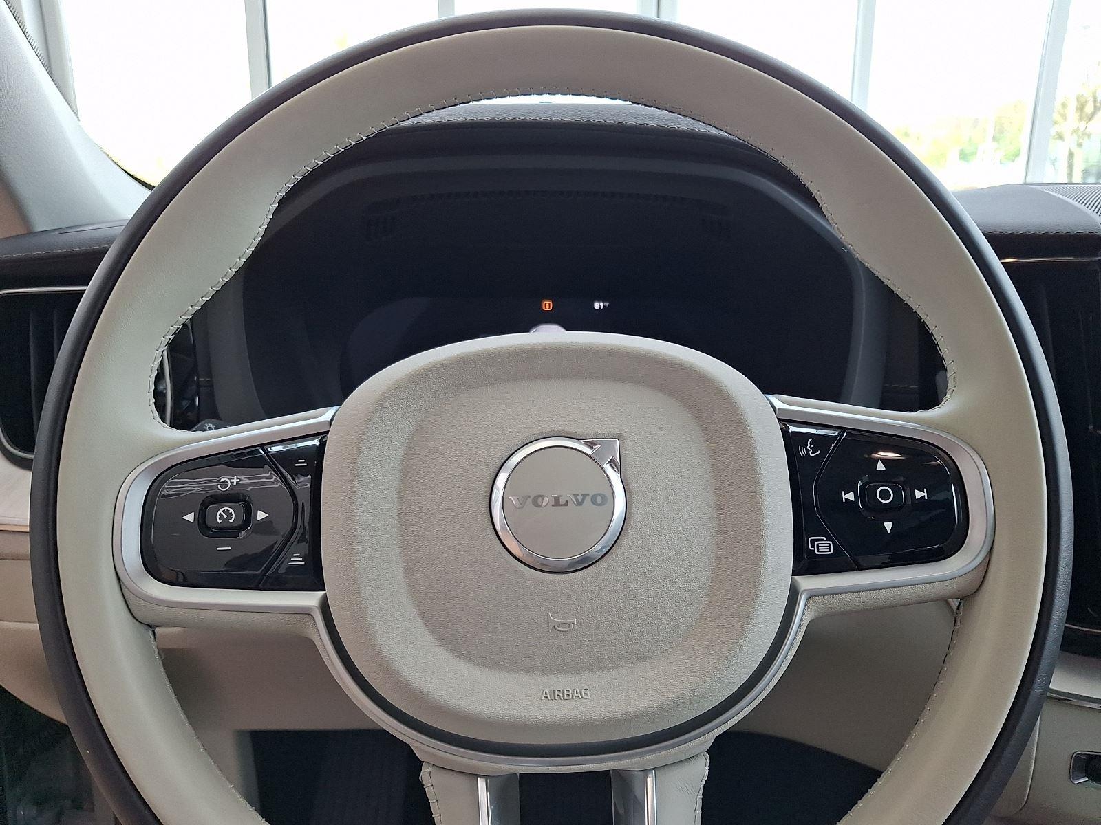 2026 Volvo XC60 Ultra - Photo 13