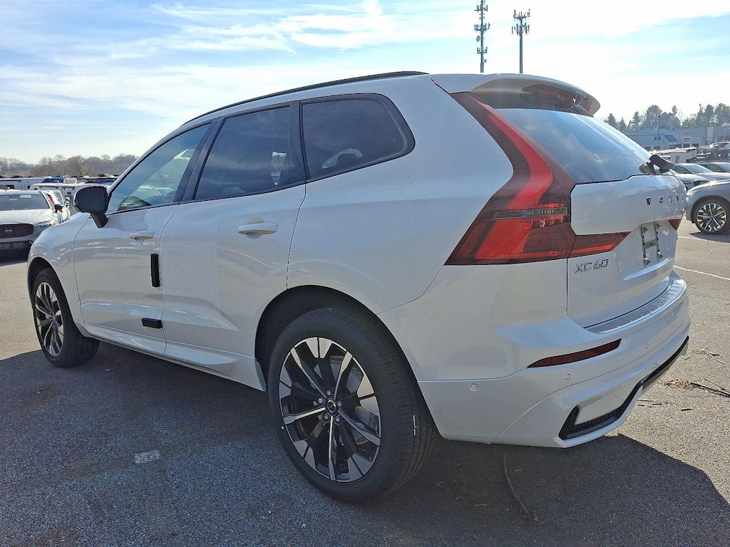 New 2026 Volvo XC60 B5 Plus SUV