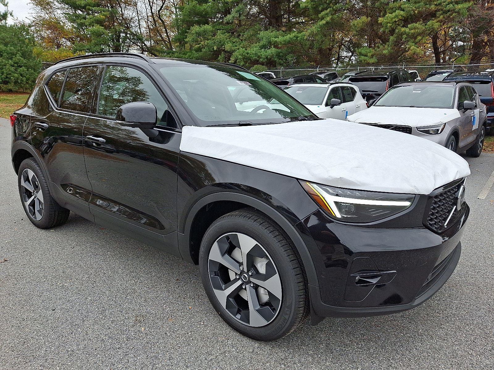 2026 Volvo XC40 Plus's photo