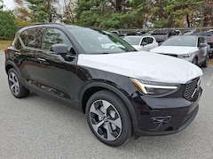 2026 Volvo XC40 B5 Plus AWD SUV