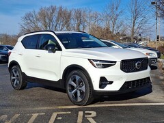 2023 Volvo XC40