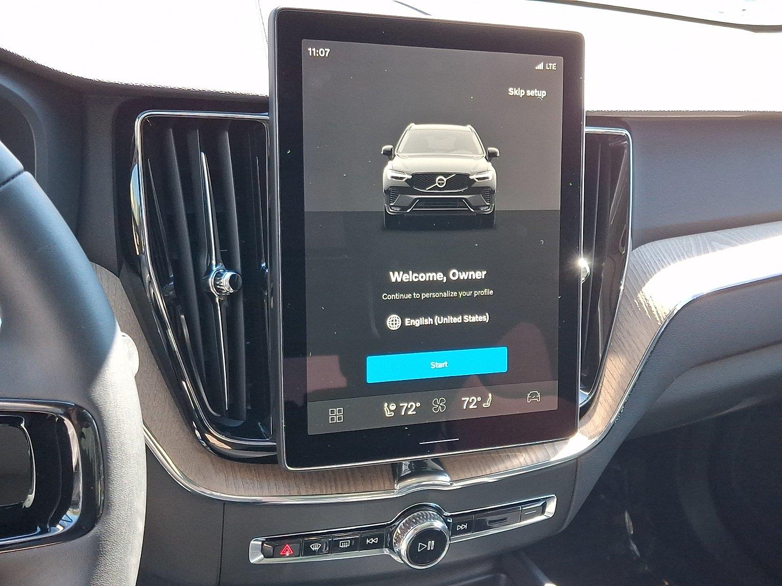 2026 Volvo XC60 Plus - Photo 12