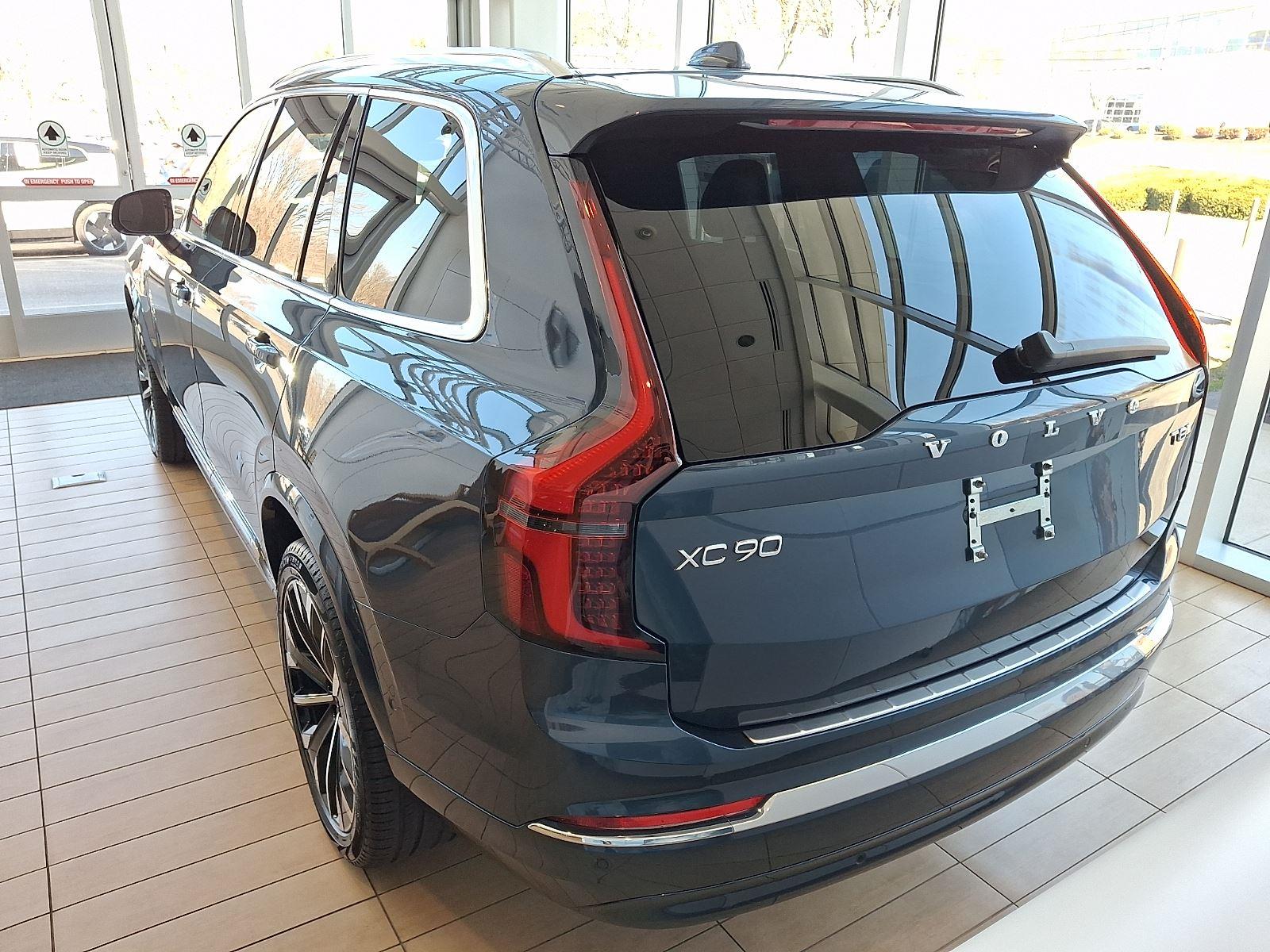 2026 Volvo XC90 Plus - Photo 7