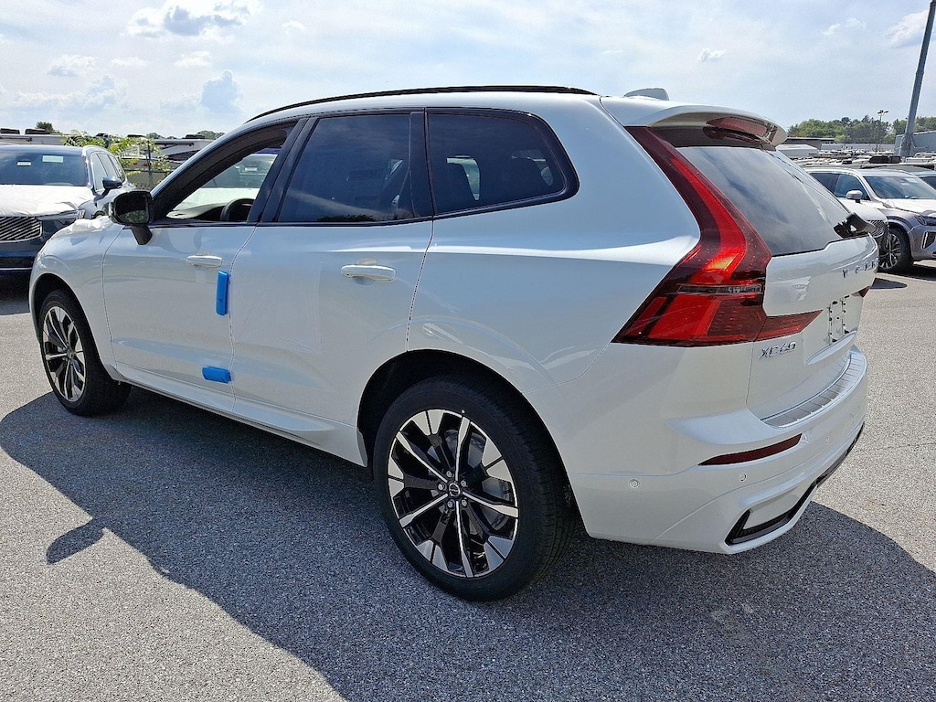 New 2026 Volvo XC60 B5 Plus SUV