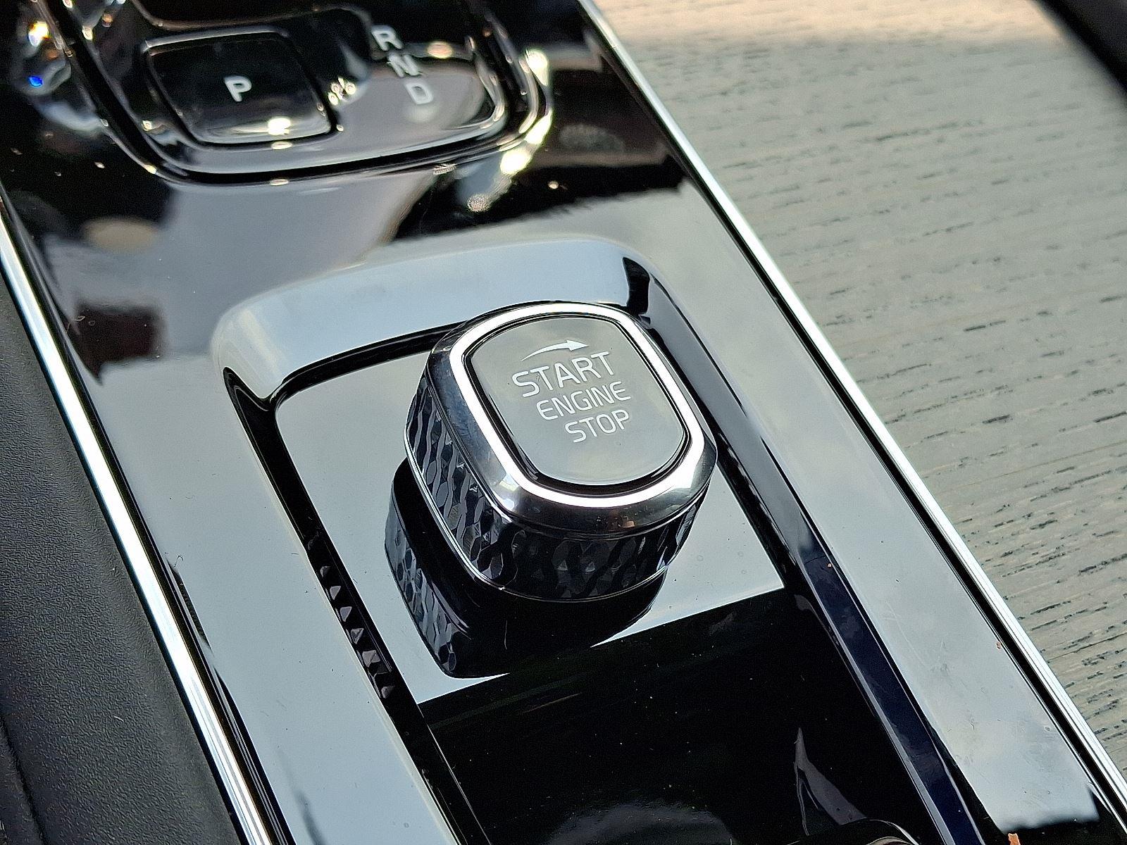 2026 Volvo XC90 Ultra - Photo 15