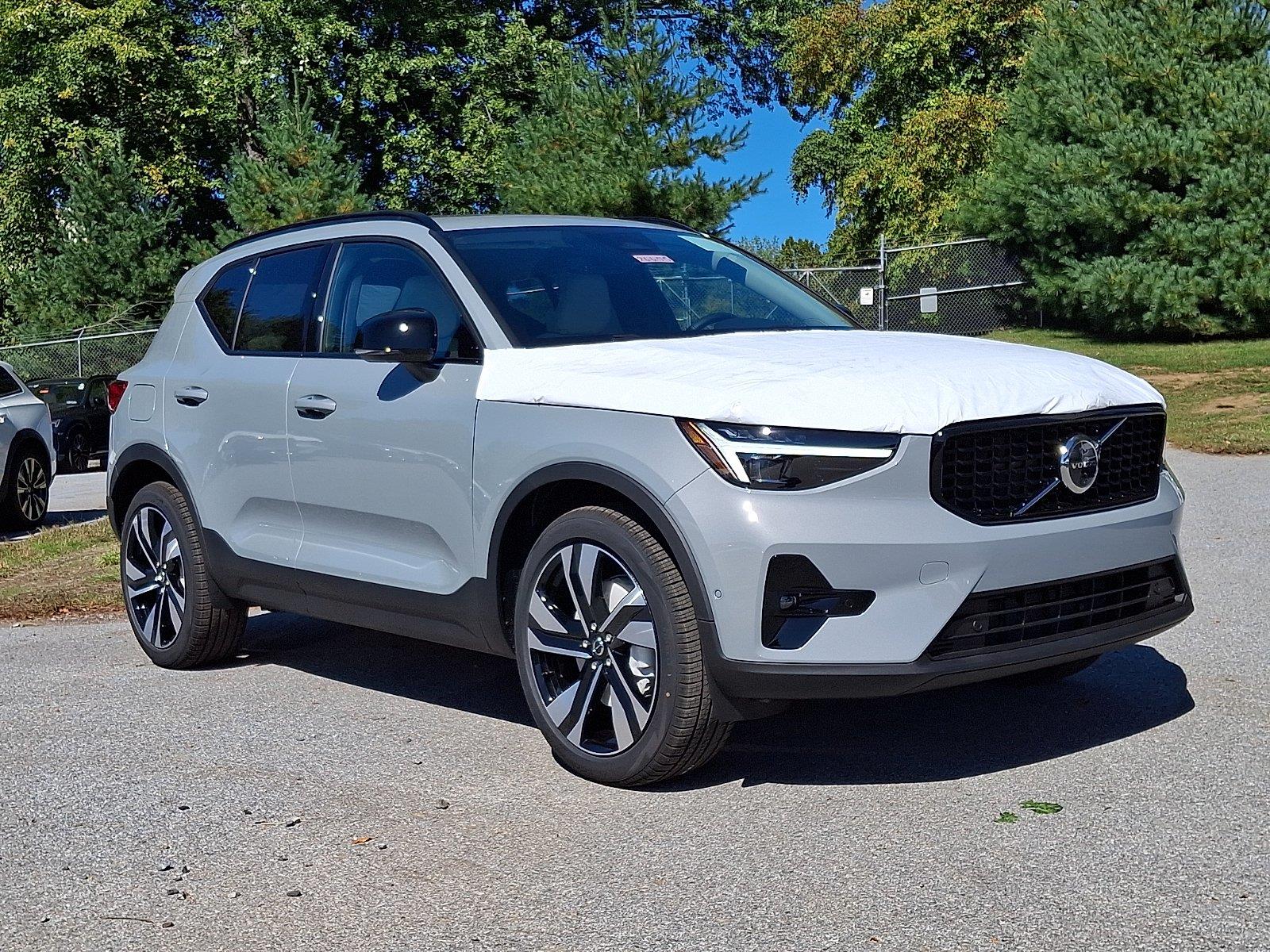 2026 Volvo XC40