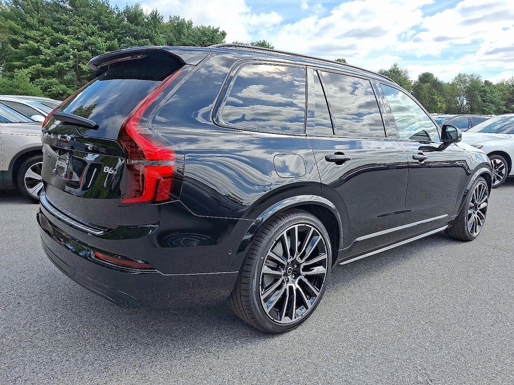 New 2026 Volvo XC90 B6 Ultra Dark Theme 7-Seater SUV